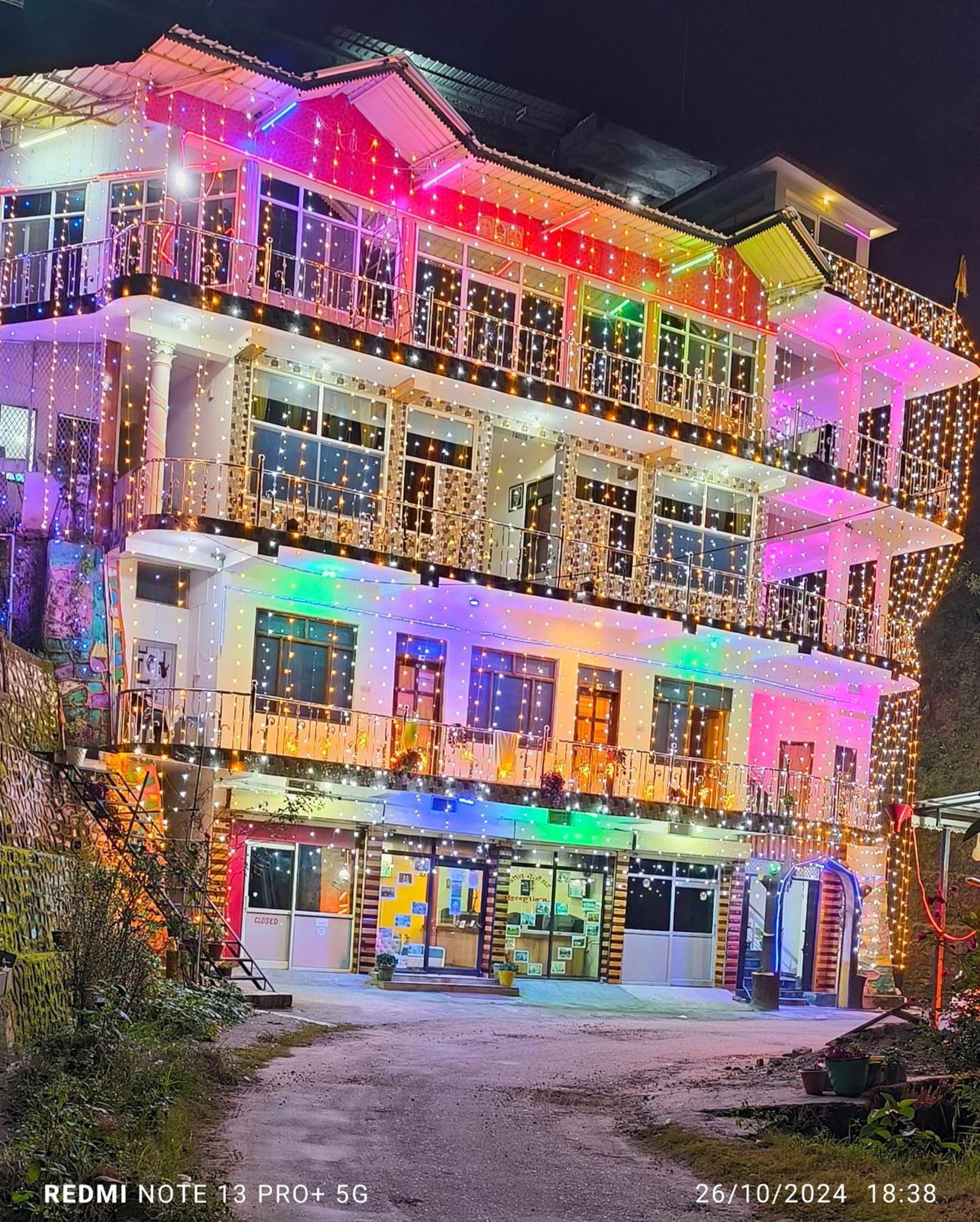 Dwarika Hotel Dwarahat Exterior foto
