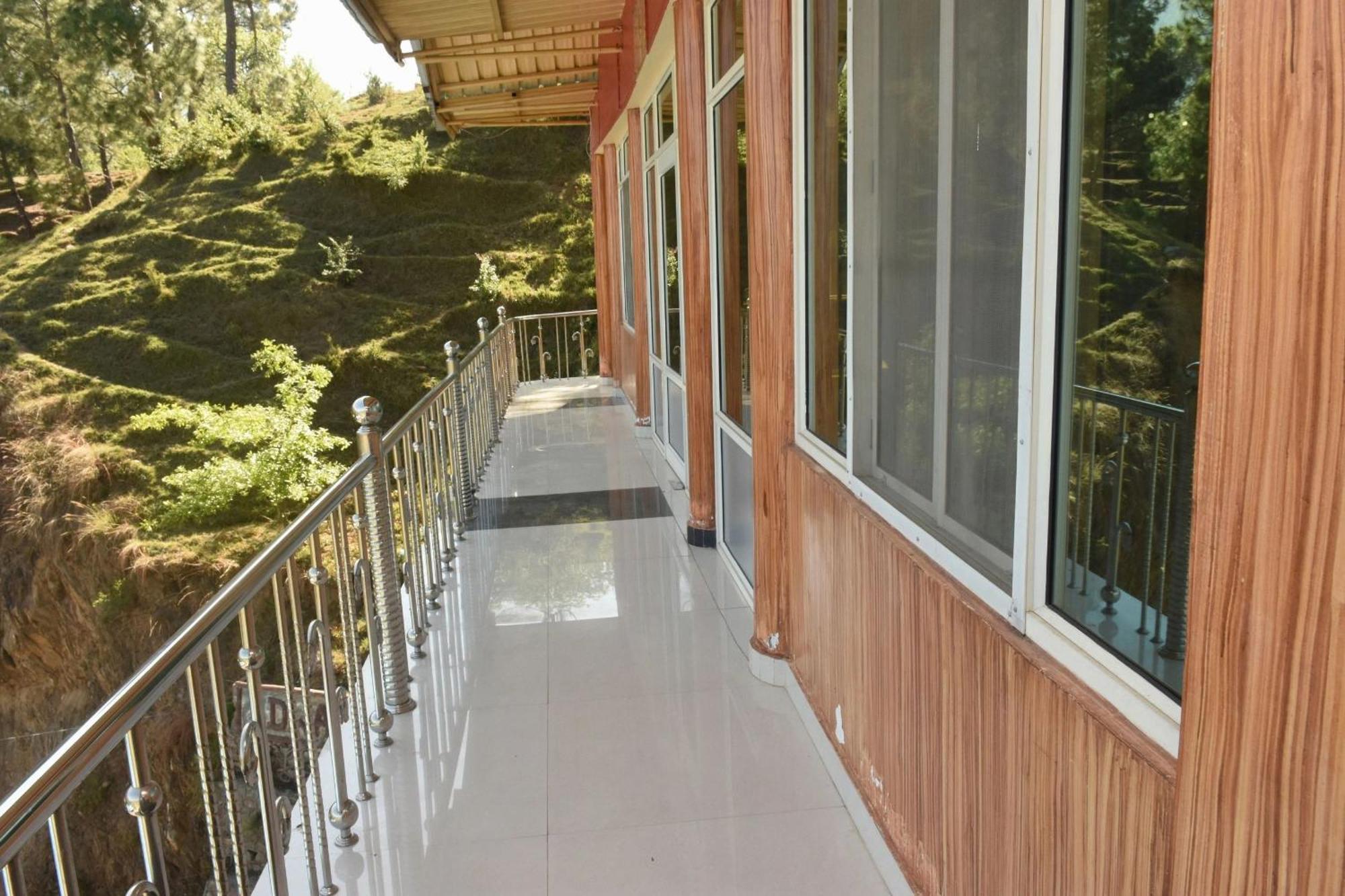 Dwarika Hotel Dwarahat Exterior foto